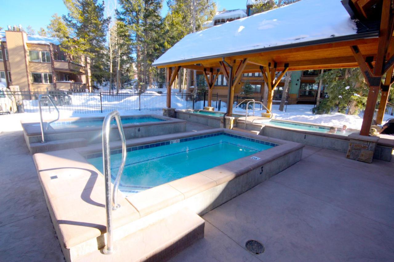 Pinecreek #F - 3 Bedroom - Close To Town - Shuttle To Slopes - Pool And Hot Tub Access 브레켄리지 외부 사진